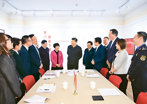 習(xí)近平：堅(jiān)持、完善和發(fā)展中國(guó)特色社會(huì)主義國(guó)家制度 與法律制度