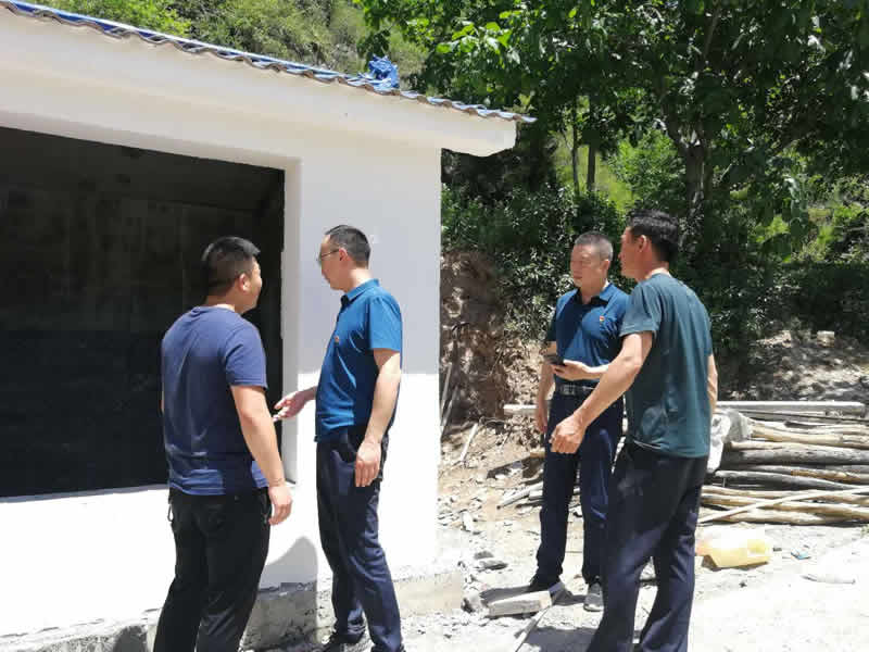 “感黨恩、憶黨史”，--市龍江城鄉(xiāng)發(fā)展集團(tuán)公司開展慶祝建黨99周年主題黨日活動(dòng)